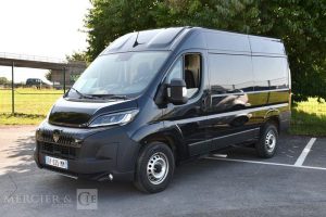 PEUGEOT BOXER FOURGON 335 L2H2 2.2 BLUEHDI 180ch EAT NOIR GY-625-MM