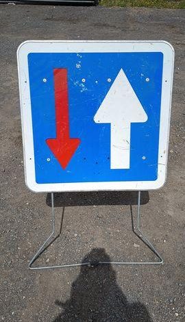 LOT DE PANNEAUX DE SIGNALISATION  PDN49