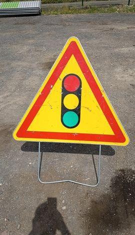 LOT DE PANNEAUX DE SIGNALISATION  PDN49