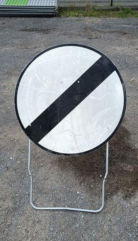 LOT DE PANNEAUX DE SIGNALISATION  PDN49