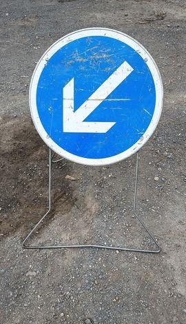LOT DE PANNEAUX DE SIGNALISATION  PDN49