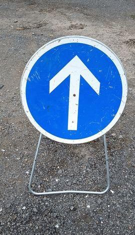 LOT DE PANNEAUX DE SIGNALISATION  PDN49