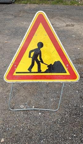 LOT DE PANNEAUX DE SIGNALISATION  PDN49