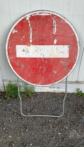 LOT DE PANNEAUX DE SIGNALISATION  PDN49