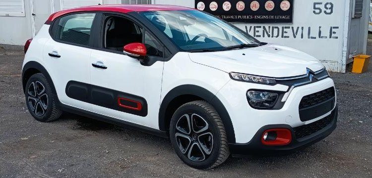 CITROEN C3 1.2 PURETECH 110 SHINE EAT – ESSENCE – 7537 KMS – ANNEE 2022 BLANC PZ2M217