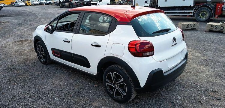 CITROEN C3 1.2 PURETECH 110 SHINE EAT – ESSENCE – 7537 KMS – ANNEE 2022 BLANC PZ2M217