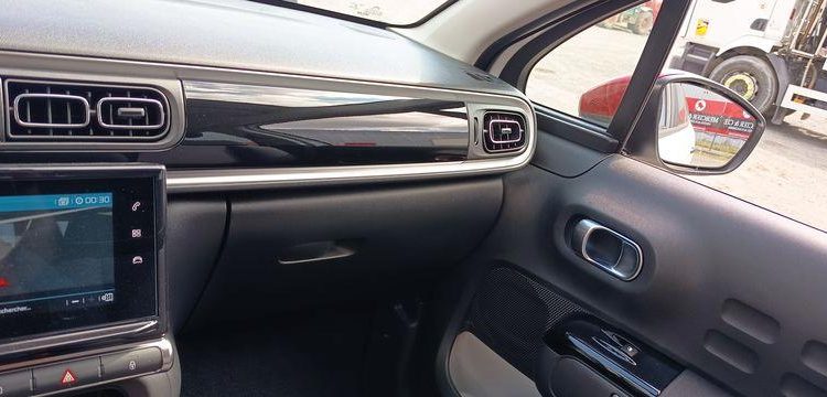 CITROEN C3 1.2 PURETECH 110 SHINE EAT – ESSENCE – 7537 KMS – ANNEE 2022 BLANC PZ2M217
