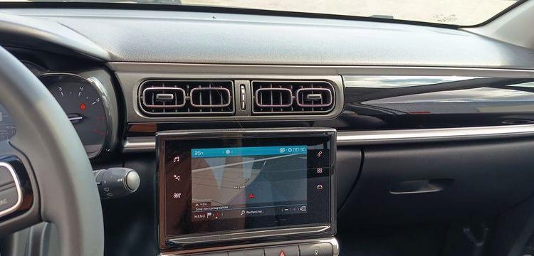 CITROEN C3 1.2 PURETECH 110 SHINE EAT – ESSENCE – 7537 KMS – ANNEE 2022 BLANC PZ2M217