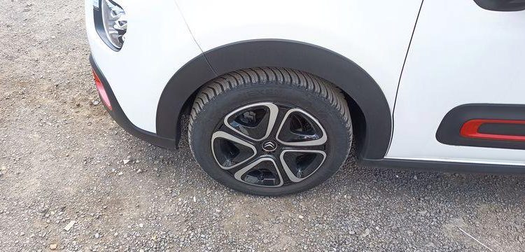 CITROEN C3 1.2 PURETECH 110 SHINE EAT – ESSENCE – 7537 KMS – ANNEE 2022 BLANC PZ2M217