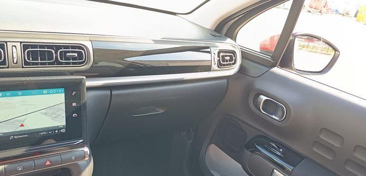 CITROEN C3 1.2 PURETECH 110 SHINE EAT – ESSENCE – 8542 KMS – ANNEE 2022 GRIS PZ2M357