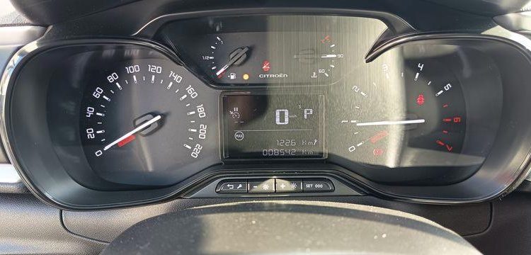 CITROEN C3 1.2 PURETECH 110 SHINE EAT – ESSENCE – 8542 KMS – ANNEE 2022 GRIS PZ2M357