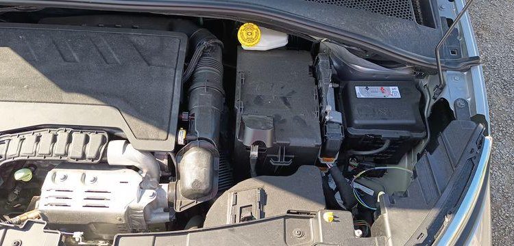 CITROEN C3 1.2 PURETECH 110 SHINE EAT – ESSENCE – 8542 KMS – ANNEE 2022 GRIS PZ2M357