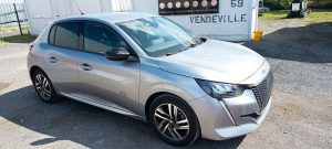 PEUGEOT 208 1.2 PURETECH 100 ALLURE – ESSENCE – 17452 KMS – ANNEE 2022 GRIS PZ2M529