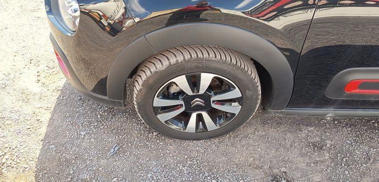 CITROEN C3 1.2 PURETECH 110 SHINE EAT – ESSENCE – 14114 KMS – ANNEE 2023 NOIR PZ2X738