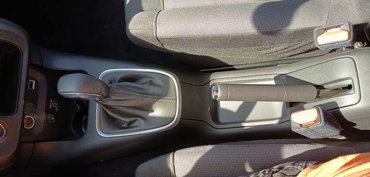 CITROEN C3 1.2 PURETECH 110 SHINE EAT – ESSENCE – 14650 KMS – ANNEE 2023 BEIGE PZ3G348