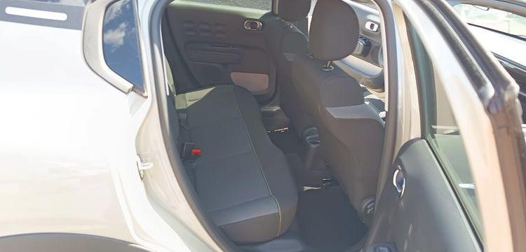 CITROEN C3 1.2 PURETECH 110 SHINE EAT – ESSENCE – 14650 KMS – ANNEE 2023 BEIGE PZ3G348
