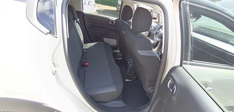 CITROEN C3 1.2 PURETECH 110 SHINE EAT – ESSENCE – 14650 KMS – ANNEE 2023 BEIGE PZ3G348