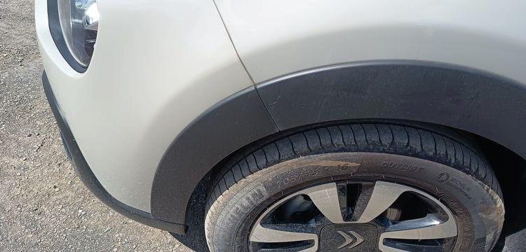CITROEN C3 1.2 PURETECH 110 SHINE EAT – ESSENCE – 14650 KMS – ANNEE 2023 BEIGE PZ3G348