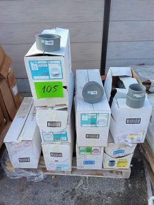 Autre Lot de raccords PVC  réduction, visite et manchettes de réparation  92
