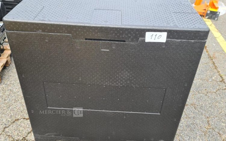 Autre Caisson frigorifique isotherme, conçu pour le transport et le stockage de produi  97