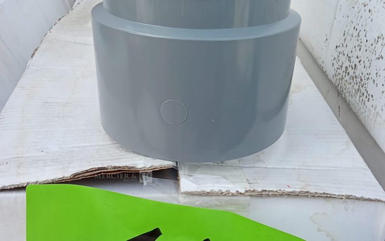 Autre Ensemble de pièces en PVC pour réseaux dévacuation ou dassainissement, compren  99
