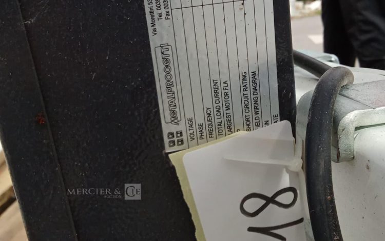 Autre Porte métallique coulissante de 240cmx250cm , ouverture 180cm avec serrure digit  118