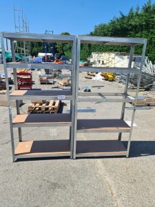 Autre Lot de rayonnage métallique  Environ 9 ml linéaires  Hauteur 1,80 m  108