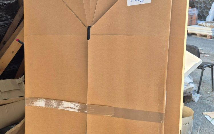Autre Porte métallique coulissante de 240cmx250cm , ouverture 180cm avec serrure digit  118