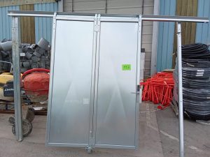 Autre Porte métallique coulissante de 167cm x230cm ,  ouverture 140cm avec serrure dig  115