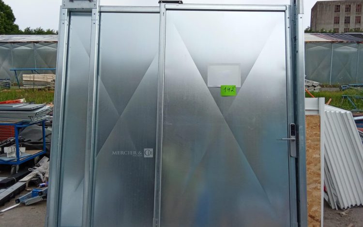 Autre Porte métallique coulissante de 240cmx250cm , ouverture 180cm avec serrure digit  123