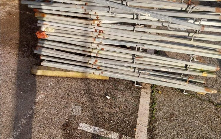 Autre Lot comprenant 24 gardes-corps  de 3 m et 2 gardes-corps  de 2 m  126