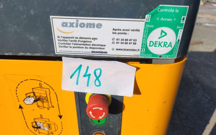 Autre Lot d’environ 18 sac de granulés isolants pour la mise au niveau des sol déformé  138