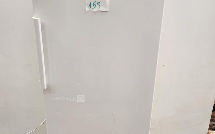 Autre Plan lavabo en marbre dimension 140x55cm avec 2 vasques intégrés  159