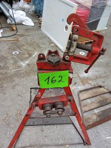 Autre Lot de 2 établis pliants portatifs  Marque UNICUM  140