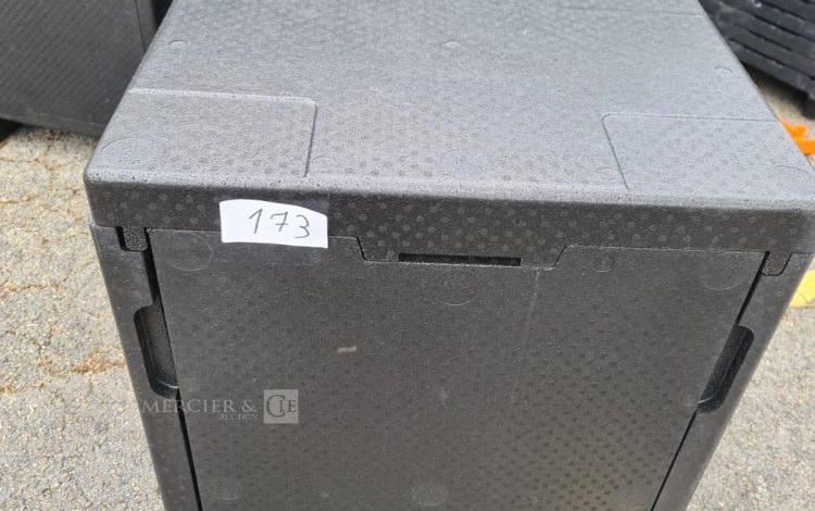 Autre Caisson frigorifique isotherme, conçu pour le transport et le stockage de produi  150