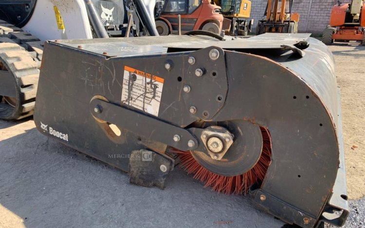 BOBCAT T66  T66