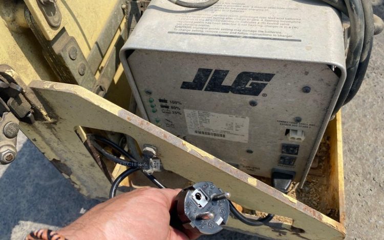JLG 3246E2  CE12A2007
