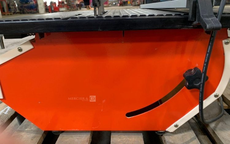 HUSQVARNA TS230F  COU010379