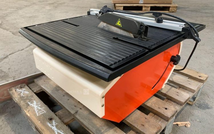 HUSQVARNA TS230F  COU010379