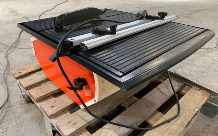 HUSQVARNA TS230F  COU010379