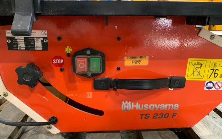 HUSQVARNA TS230F  COU010379