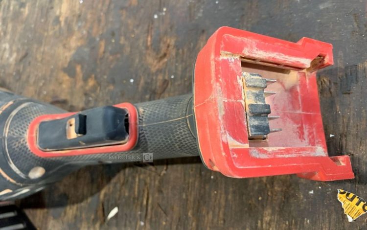 MILWAUKEE M18 FLAG230XPDB  ME2010139