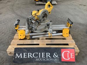 DEWALT DW777-QS  SCI010148