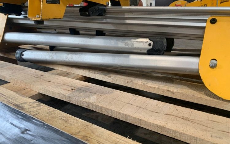 DEWALT DW777-QS  SCI010148
