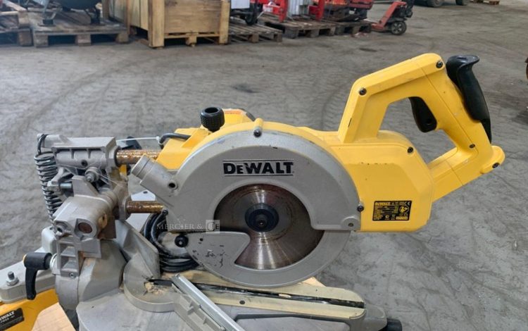 DEWALT DW777-QS  SCI010148