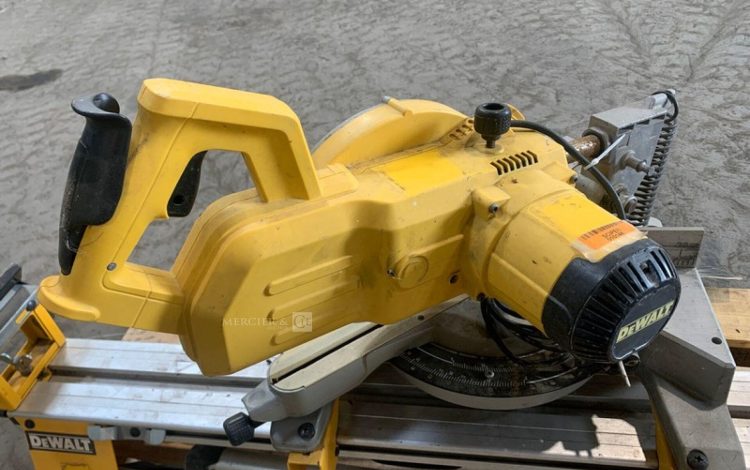 DEWALT DW777-QS  SCI010148