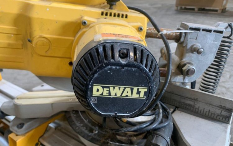 DEWALT DW777-QS  SCI010148