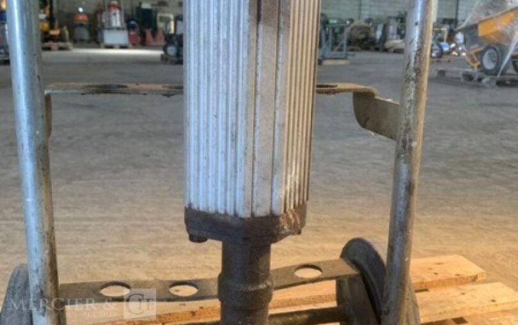 WACKER NEUSON BH65  PIQ011042