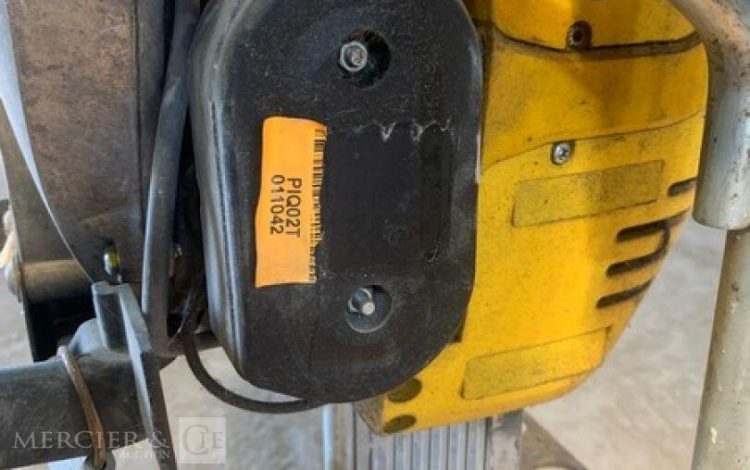 WACKER NEUSON BH65  PIQ011042