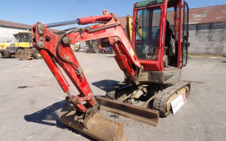 YANMAR VIO25-4  167951